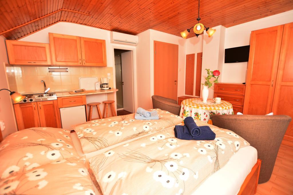 Viragoskert Apartman Hévíz Cameră foto